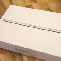 Apple MacBook Pro 笔记本电脑外观展示(接口|配件|适配器|指示灯|进风口)