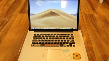 Apple MacBook Pro 笔记本电脑使用体验(显示屏|摄像头|信仰灯|键盘|掌托)