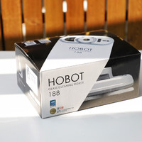 玻妞 HOBOT 188C 擦窗机器人开箱介绍(安全绳|指示灯|接口|驱动轮)