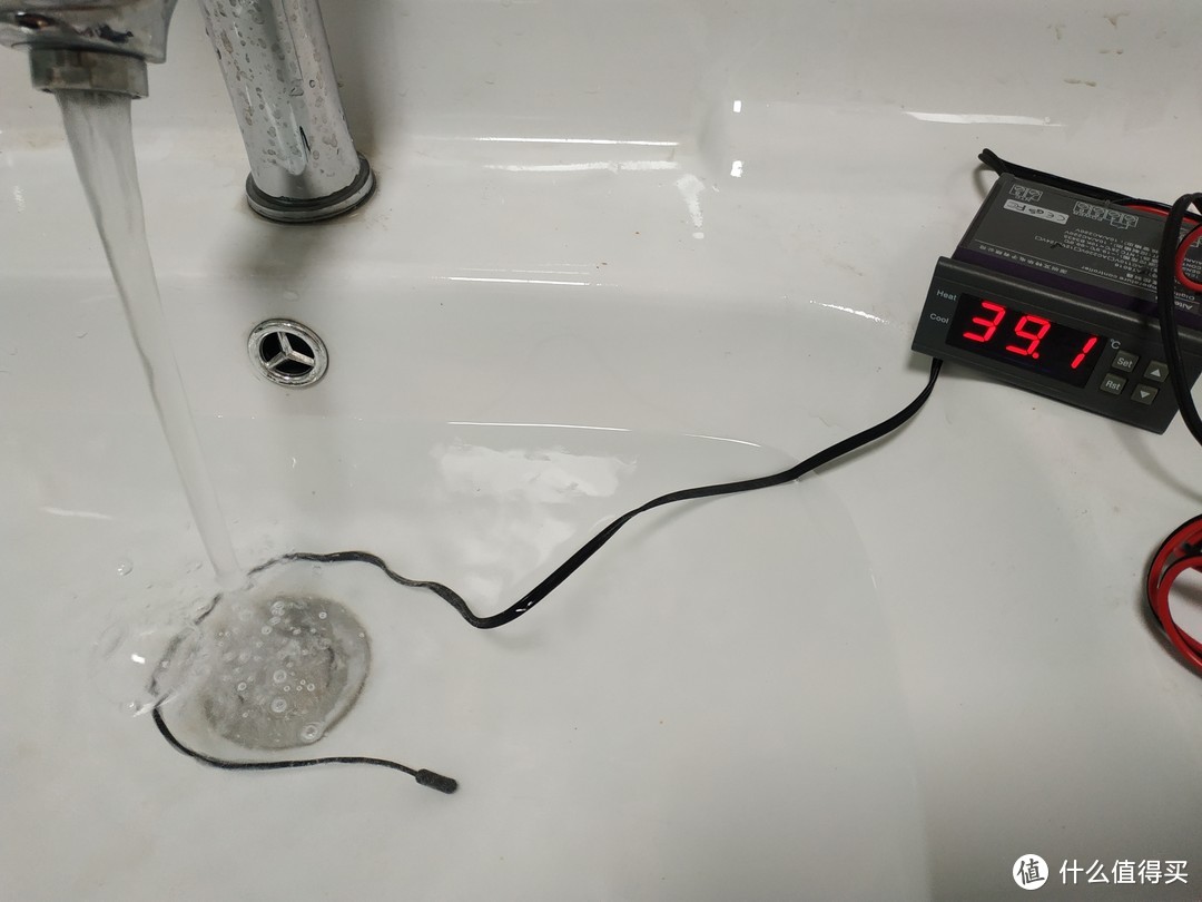 水伺服多点用水0干扰，美的MK3热水器使用评测