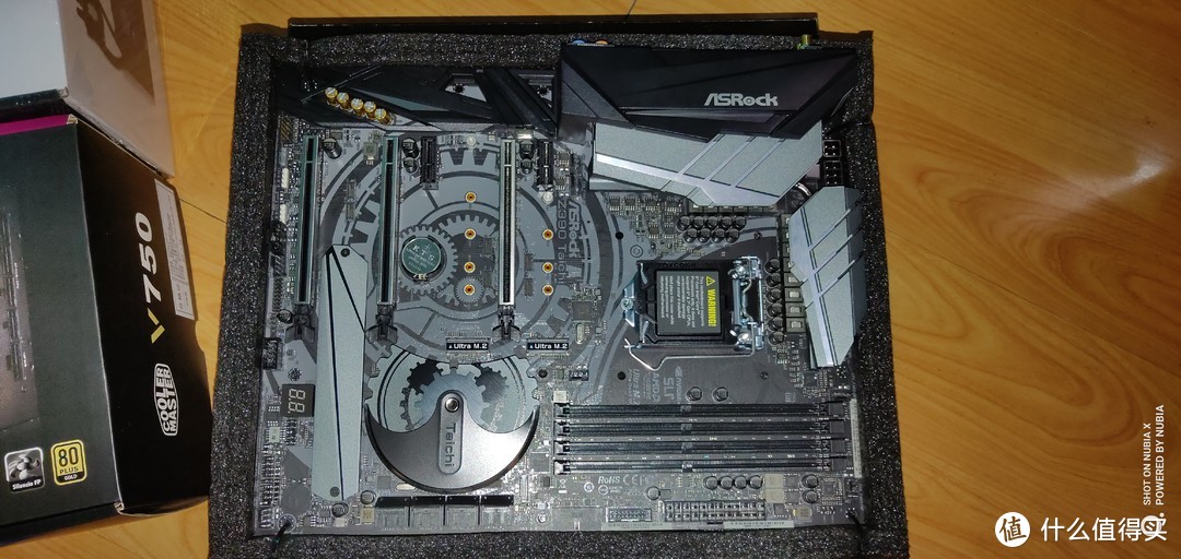 华擎 ASRock Z390 Taichi太极主板搭配9700K开箱篇上