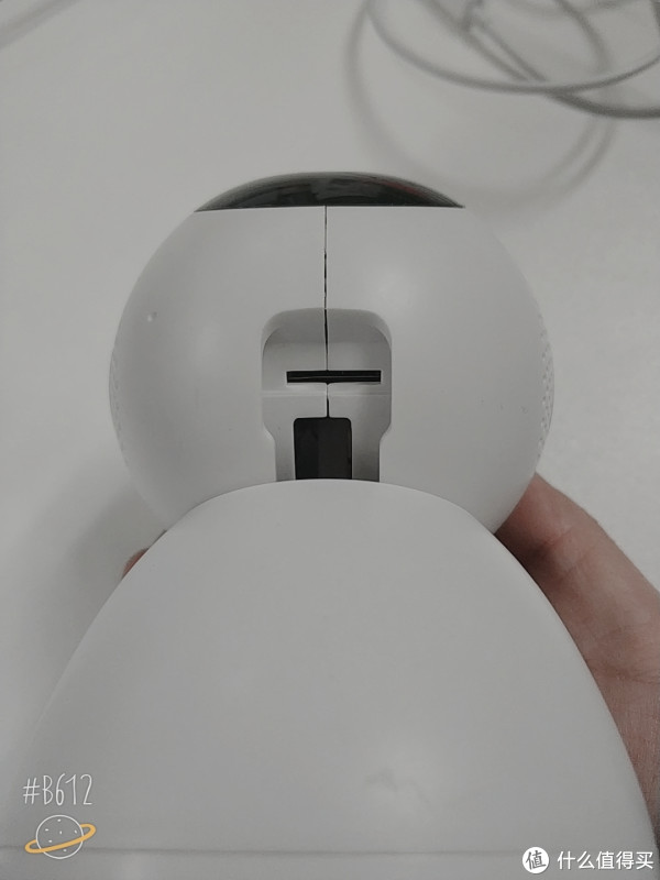 内存卡插卡位置