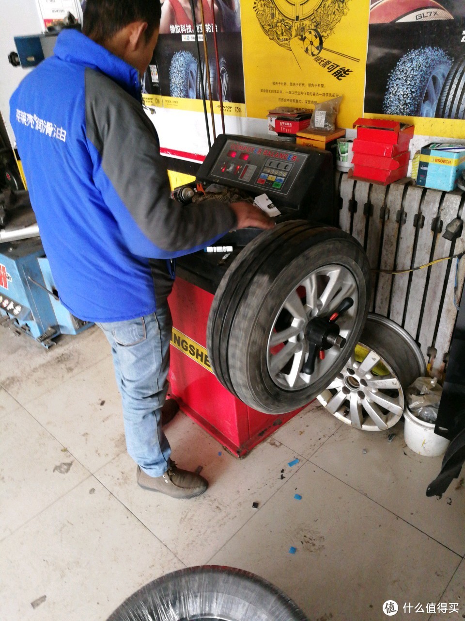 开箱&安装，途虎王牌汽车胎压检测（内置）