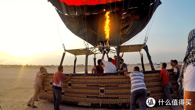 在埃及卢克索古城帝王谷如何体验热气球
