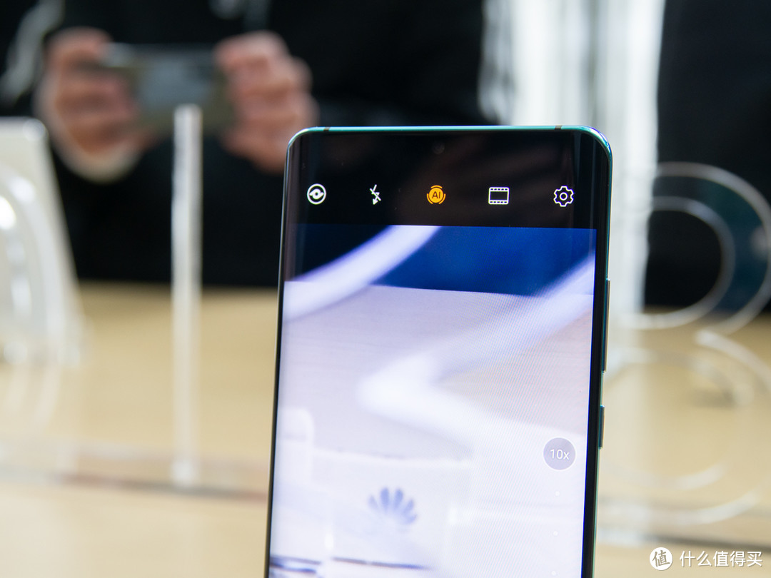 锁定现任Android机皇？HUAWEI 华为 国内发布P30 / P30 Pro 旗舰手机