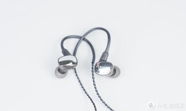 欣韵S8入耳式耳机本体