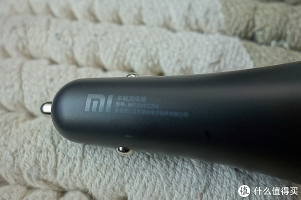 真心想要,终于买到--小米无线车充