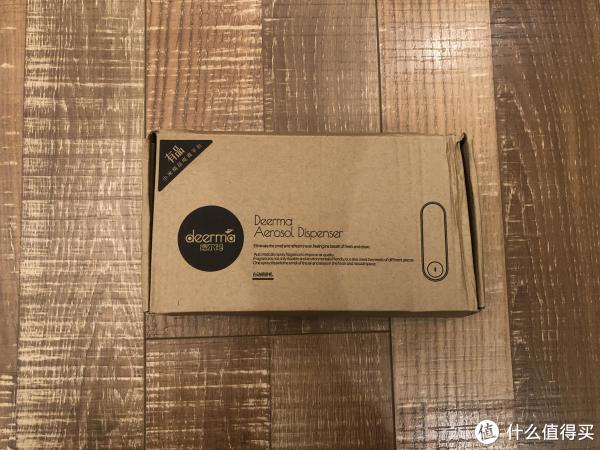 老规矩，左上角有品标签，德尔玛联名。。