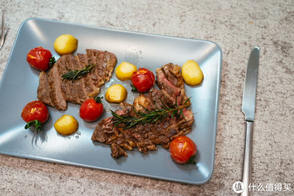 冰鲜鲁西黄牛眼肉和澳洲冰鲜西冷——盒马鲜生