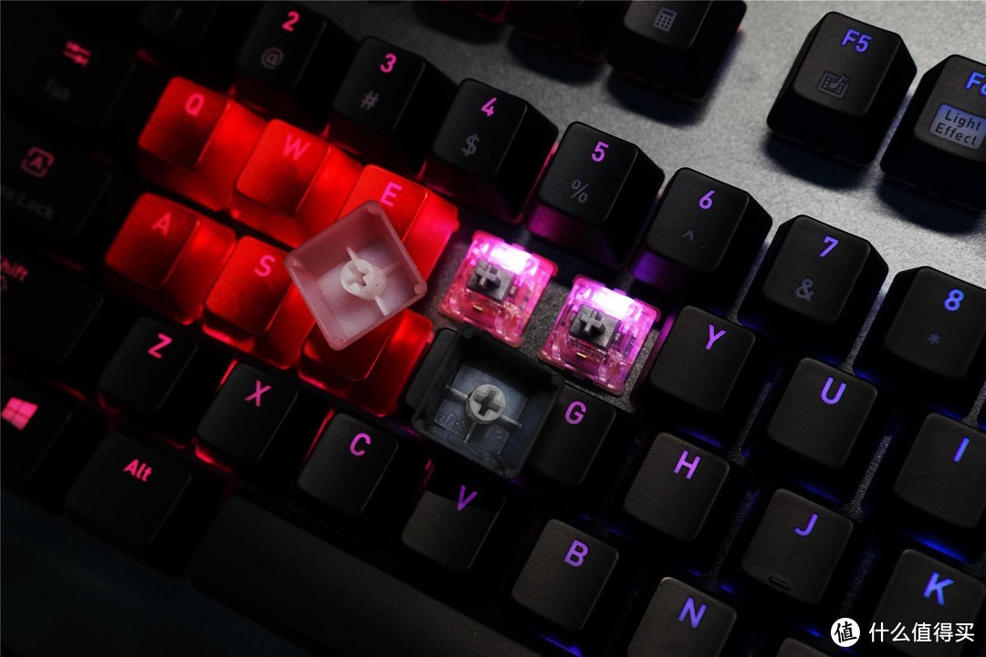 键盘里的非主流——Tt Level 20 RGB Cherry 银轴