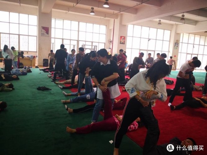 赛 篇一:江湖好汉的不易-记2019武汉马拉松的