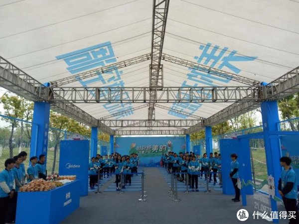 赛 篇一:江湖好汉的不易-记2019武汉马拉松的