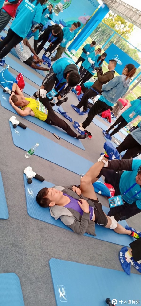 赛 篇一:江湖好汉的不易-记2019武汉马拉松的