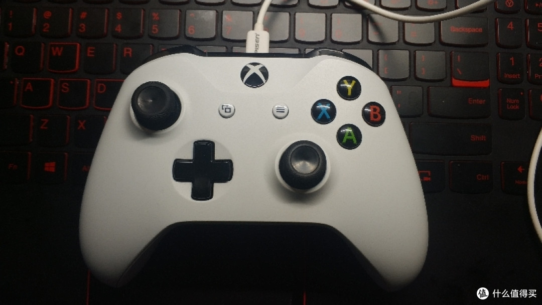 xbox one s绝对领域白手柄开箱晒图