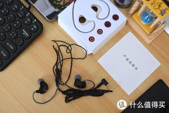 酷比魔方首款三圈一铁耳机推出：堪称 “人声利器”