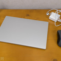 小米 Air 全金属超轻薄笔记本电脑外观展示(键盘|屏幕|出风口)