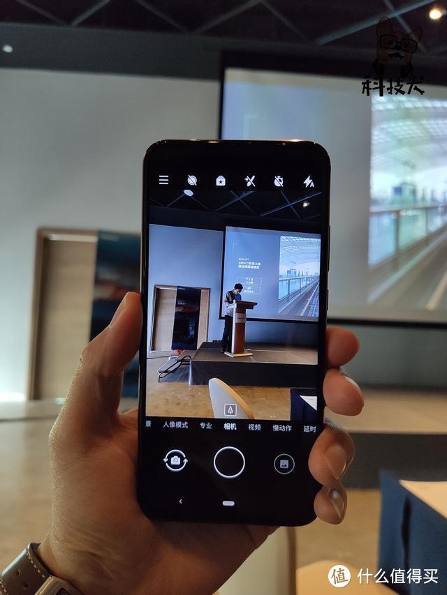 诺基亚9 PureView/X71国行版正式发布 起售价2199元