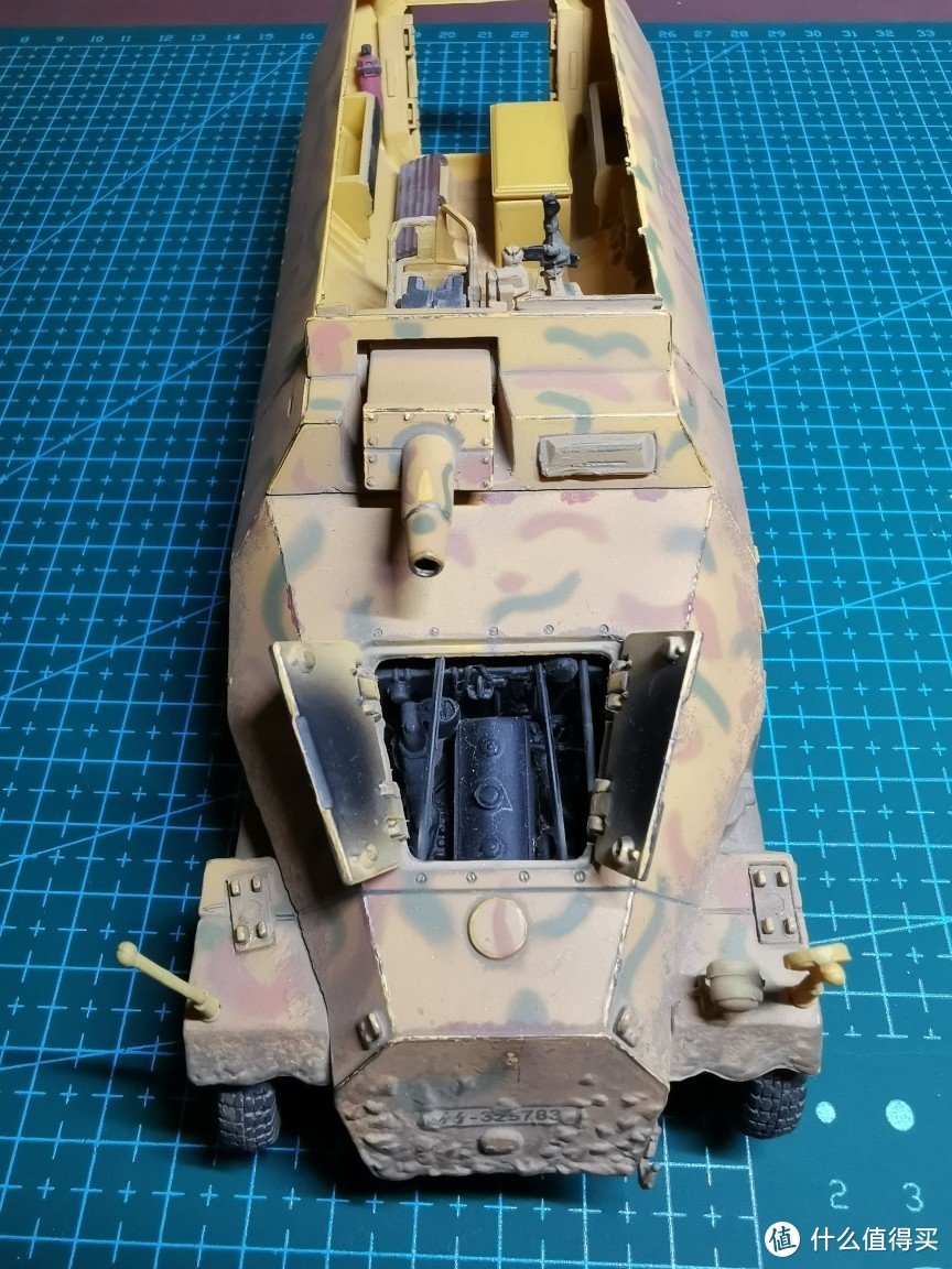 FOV 1:32 Sd.kfz. 251/9 半履带装甲车