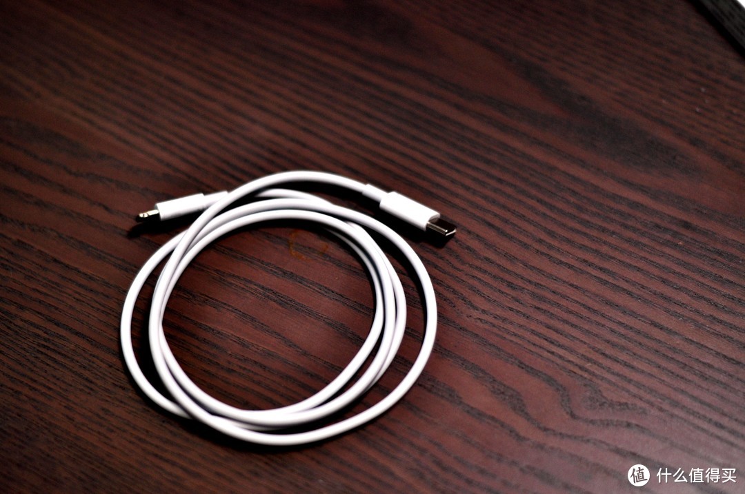 iphone用户新选择,紫米usb c to lightning数据线开箱晒物