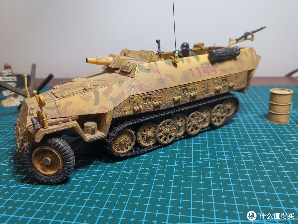 FOV 1:32 Sd.kfz. 251/9 半履带装甲车