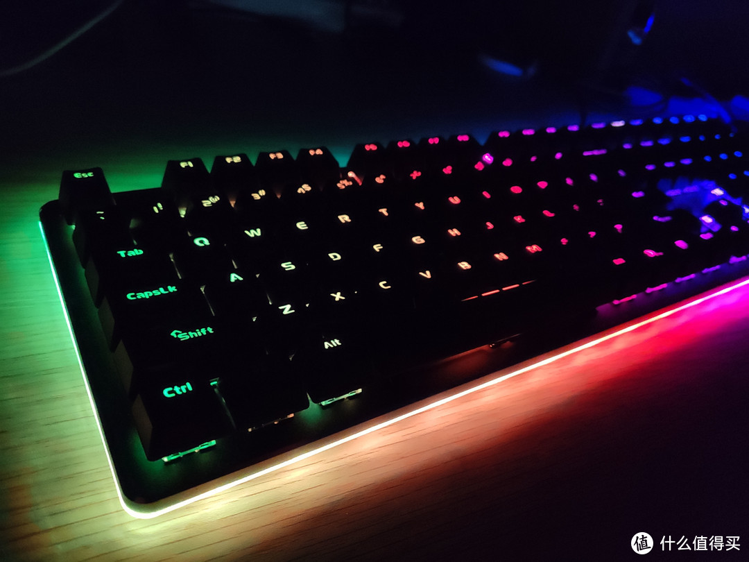 万物皆可RGB，996时候办公室最靓的仔-达尔优EK925使用体验