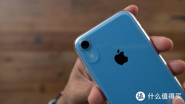 iPhone这款手机终于降价了：仅需一个月工资即可入手网友直呼真香