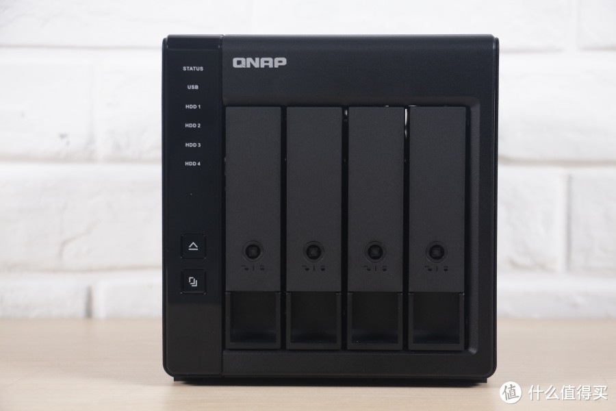 QNAP TR-004评测：一机多用的RAID磁盘阵列