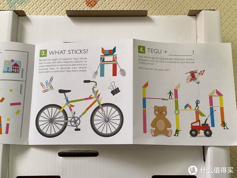 内部有一张介绍信息，可以贴在自行车上也可以搭配其他玩具，对，下次可以试一下配合磁力片。