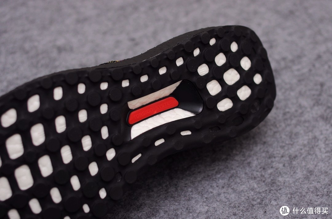 Adidas UltraBOOST LACELESS 黑武士跑步鞋