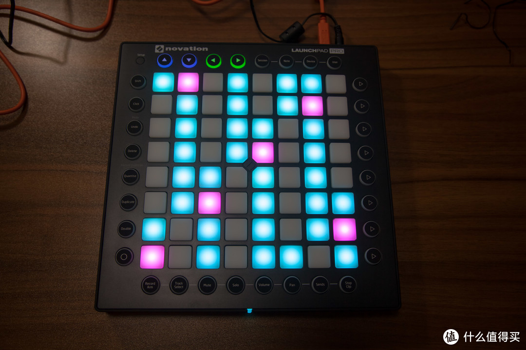 电音神器！DJ利器！Novation 诺维逊 Launchpad Pro打击垫开箱评测