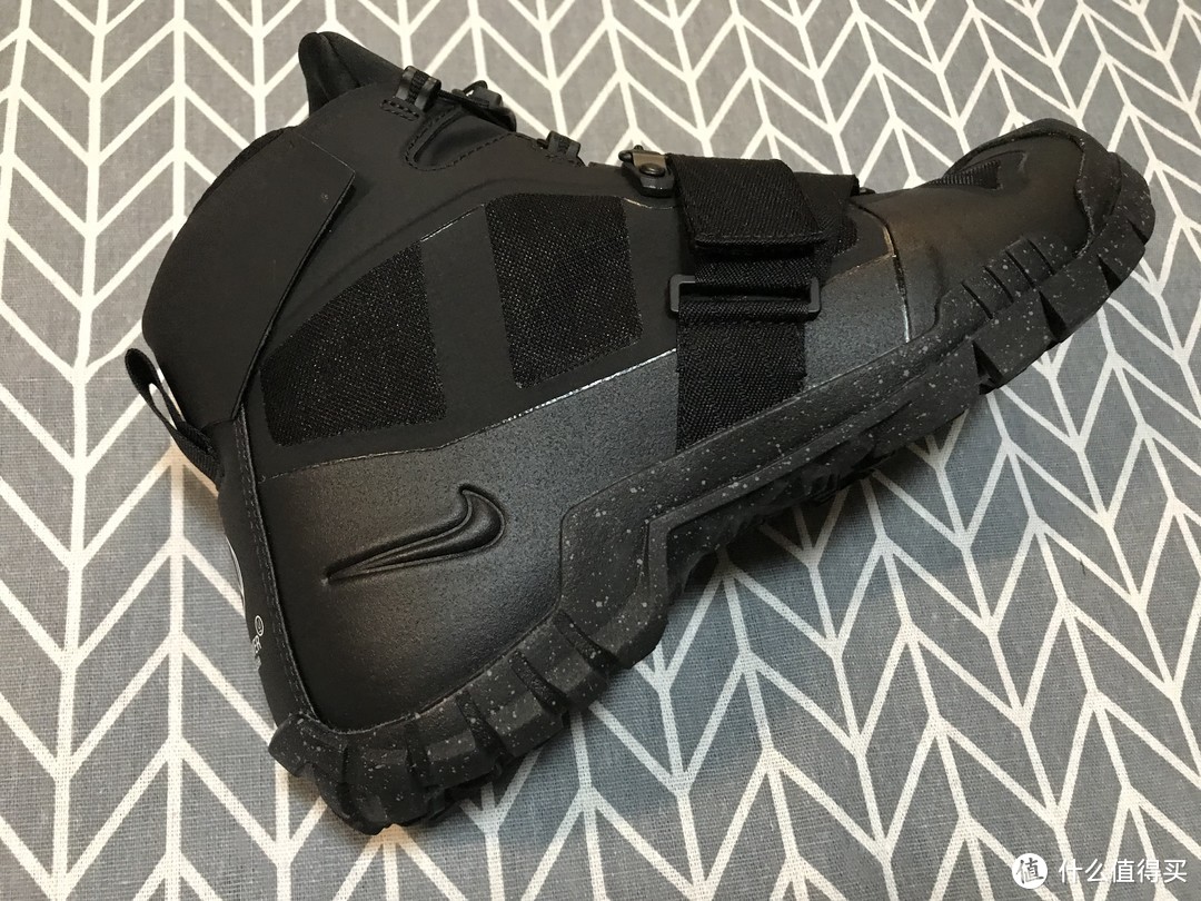 高桥盾联名！硬核户外靴！Nike SFB Mountain Undercover