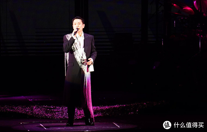 永远的情歌王子 — 张信哲《未来式》巡回演唱会广州站