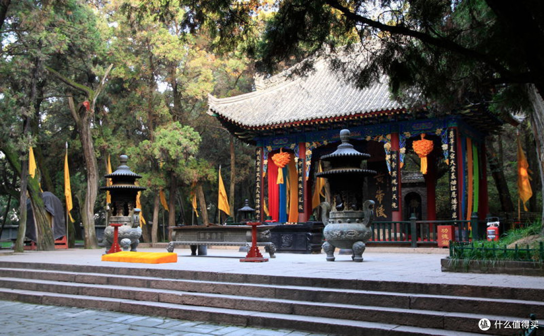 为有蟜(jiǎo)氏居地,称作蟜山;黄帝时代称作"轩辕之丘"或"轩辕之台"