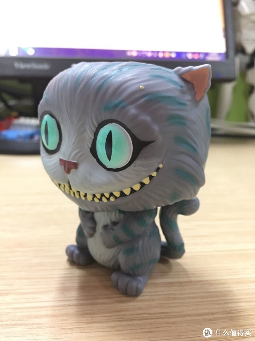 萌萌的大头猫：FUNKO POP柴郡猫手办开箱晒物