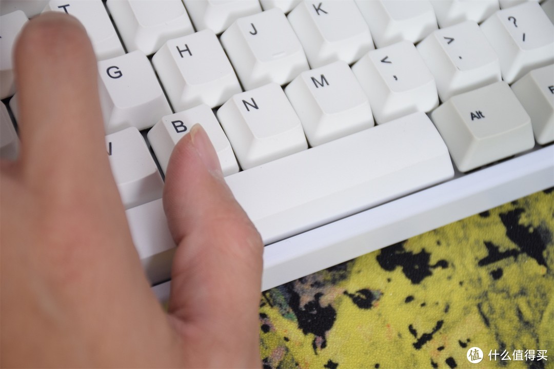 价格300多的和价格900多的机械键盘差别到底在哪？GANSS GS87机械键盘对比晒物