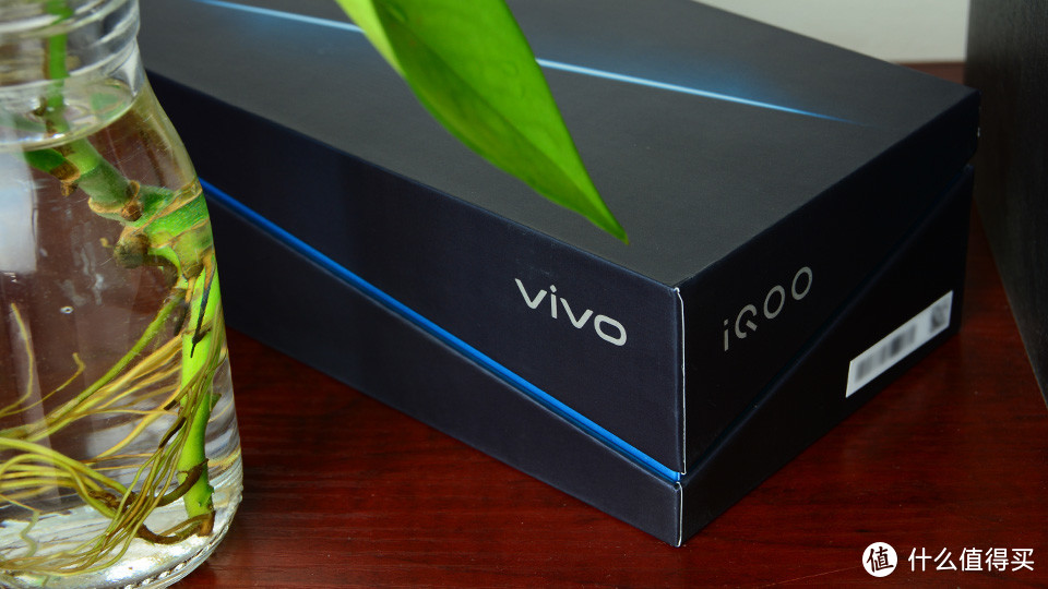 不要搞错了！vivo iQOO 的真正对手不是小米 9，而是它！