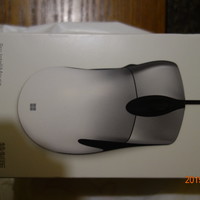 微软 Pro IntelliMouse 游戏鼠标外观展示(按键|脚贴|传感器)