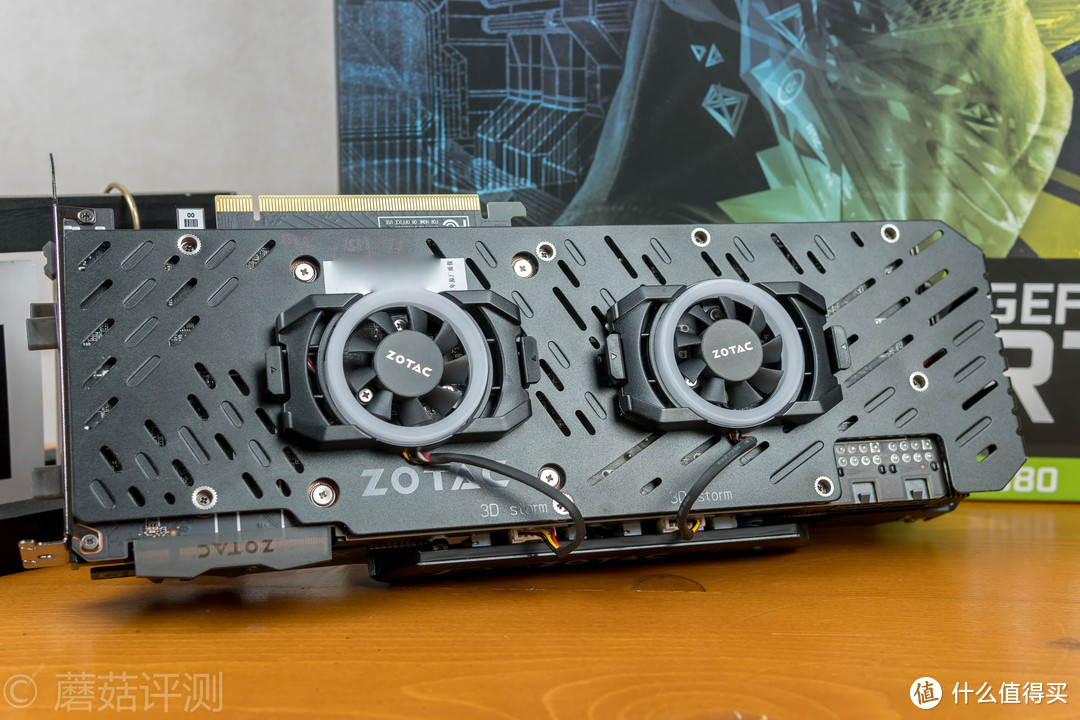 “堆料王”再度来袭、高颜值已成传统——索泰（ZOTAC）RTX2080至尊PLUS_OC8显卡