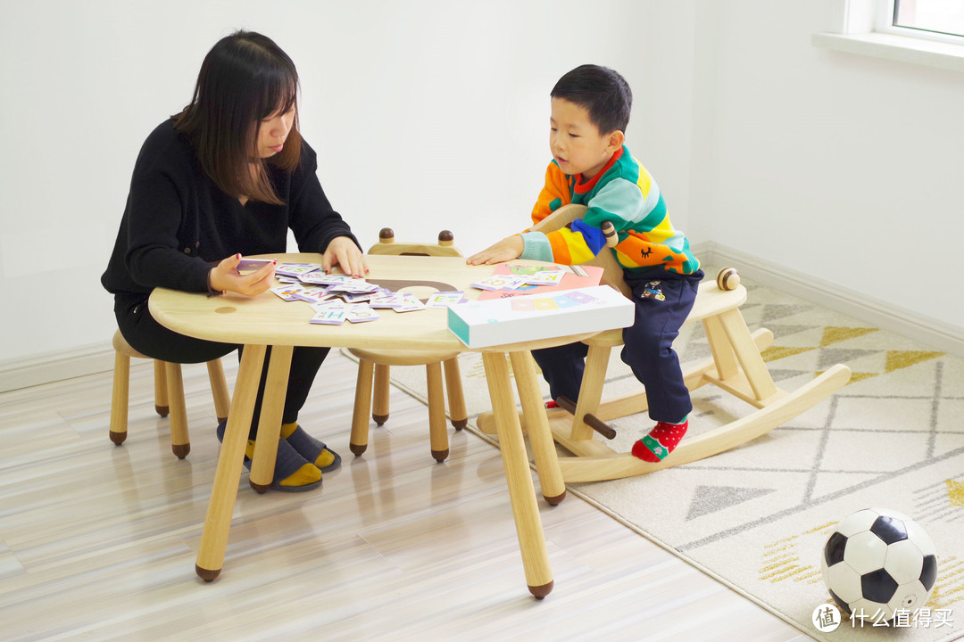 全网首测，小米有品树上儿童实木桌椅，家庭游戏开启的道具