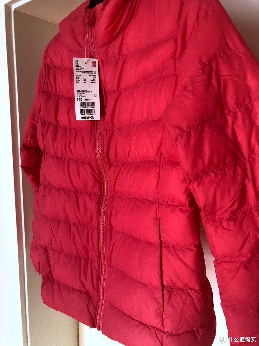 超值好看保暖-优衣库 UNIQLO 女童 轻型WARM PADDED连帽外套 晒单简评