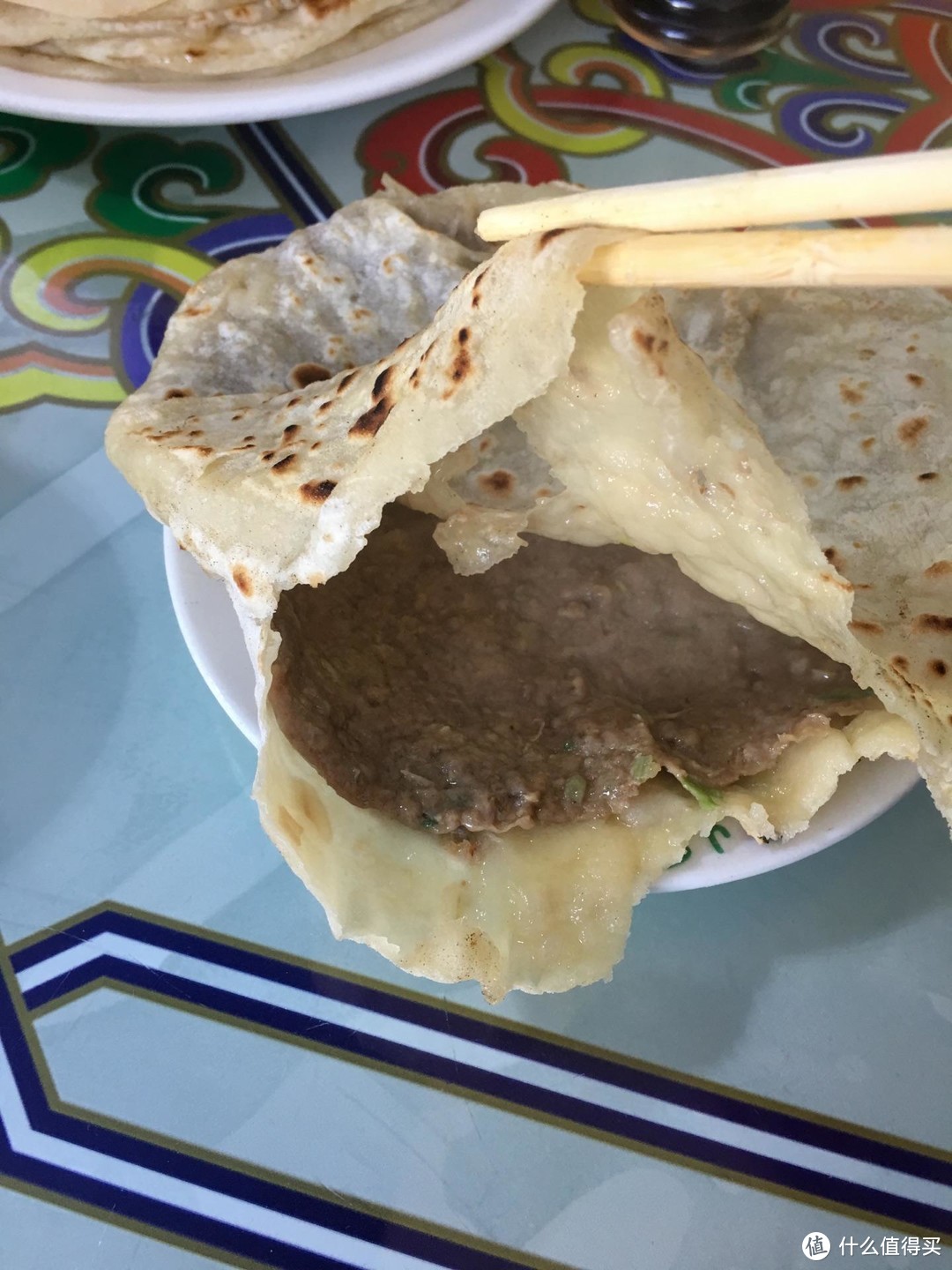 北京必吃榜餐厅：大隐？隐于王府井的Beijing pie：河沿肉饼