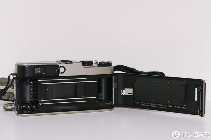 电子化冲击下的哈苏 下篇：Hasselblad 哈苏Xpan宽幅胶片相机开箱