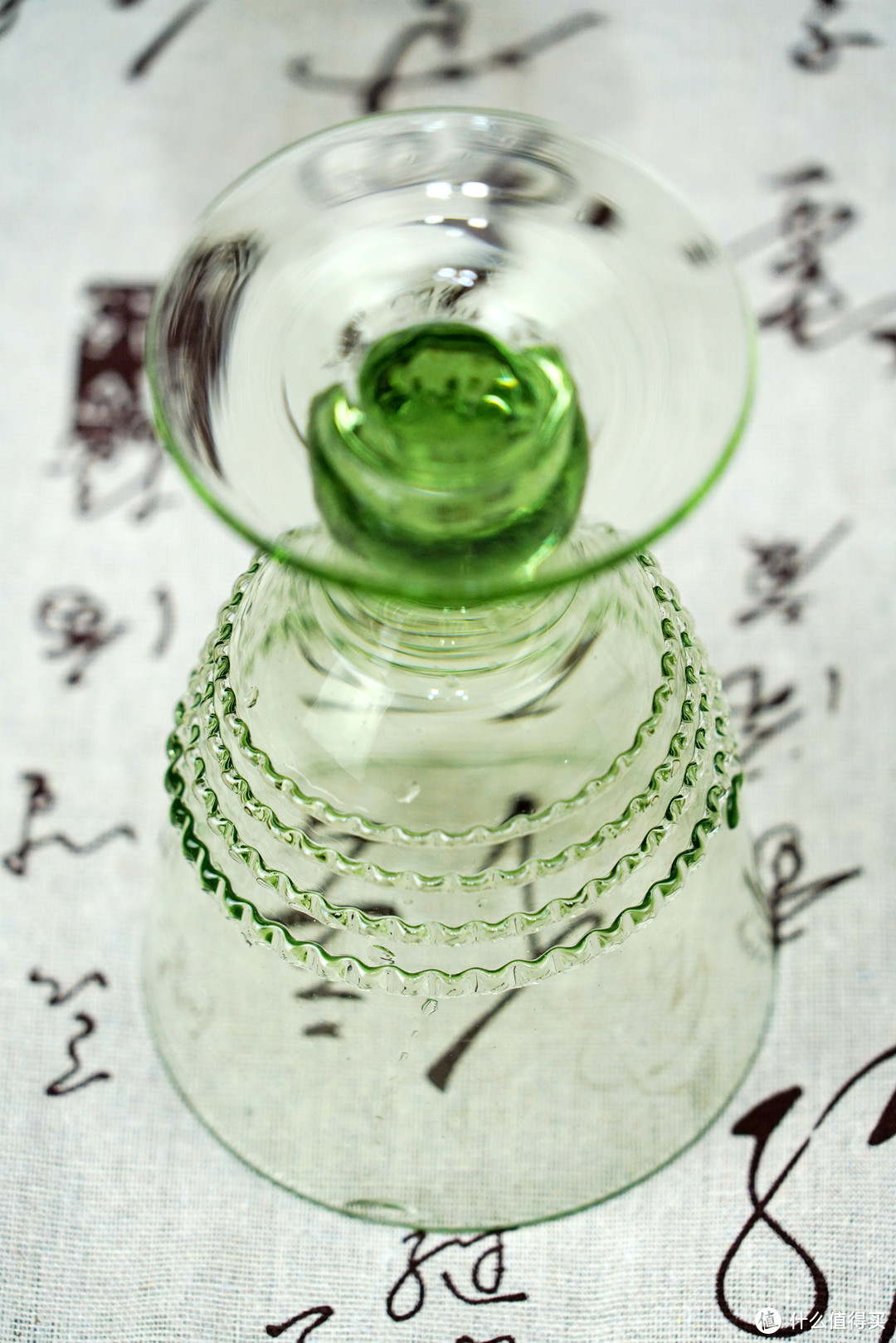 春意盎然，森系之美：夏天喝巴黎水，这款更配 - 德国FARBGLASHUTTE图林根 手工玻璃杯