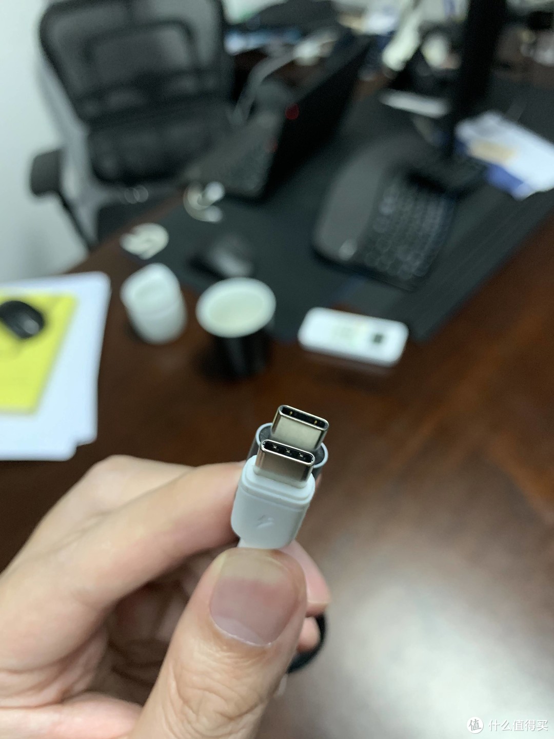 港台之争：iDARS USB-C To Lightning MFi认证编织快充线与目前最便宜MOMAX C2L数据线粗旷对比