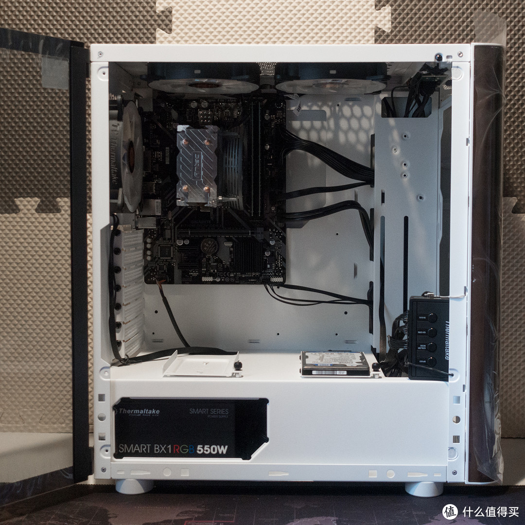 上帝说：“要有灯！”——Thermaltake 挑战者H3 RGB套装试用