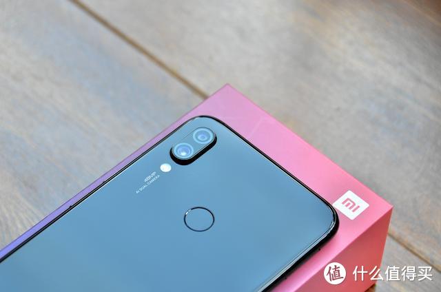 美轮美奂的Redmi Note 7 Pro开箱上手