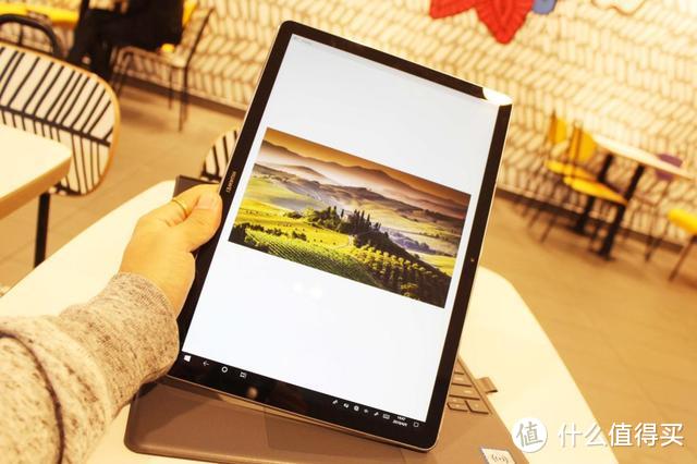 全新HUAWEI MateBook E评测：轻办公时代自救绿皮书