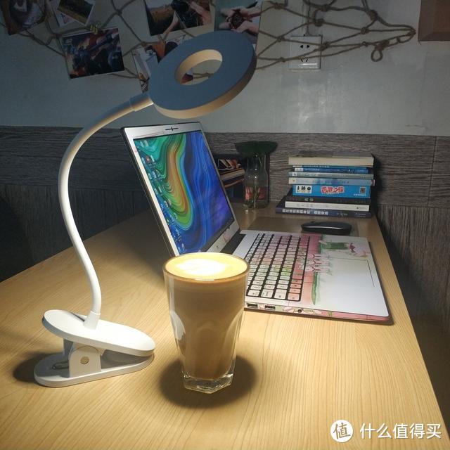 Yeelight LED充电夹持台灯 开箱