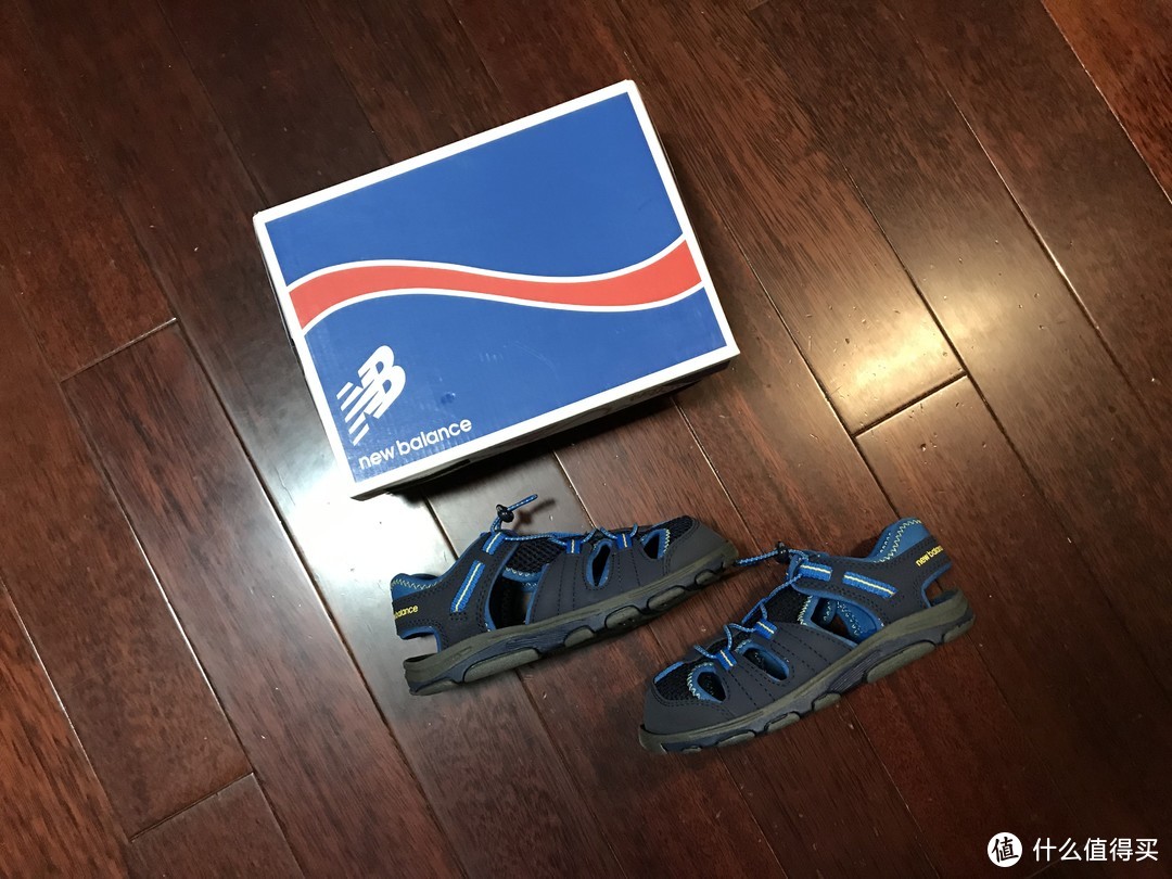 为了即将到来的夏天！New Balance K2029BK 儿童凉鞋