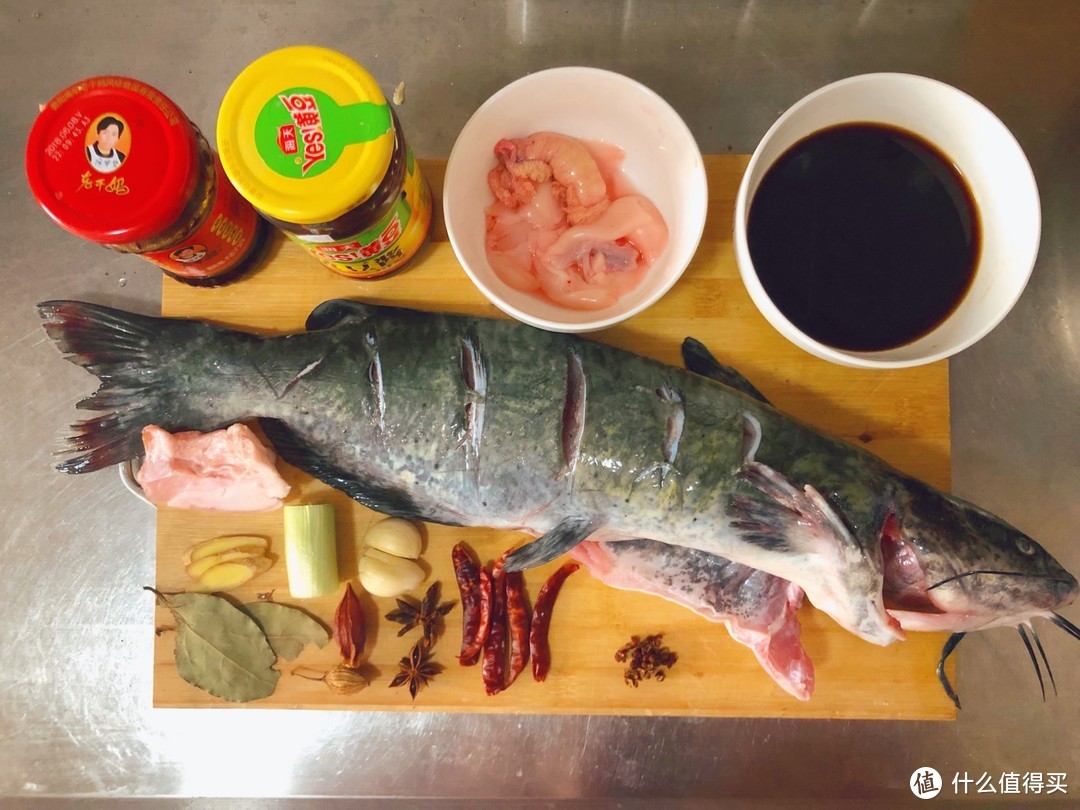 吃了这顿想下顿的东北铁锅炖鱼家常做法，有个东北老公是怎样的幸福生活啊
